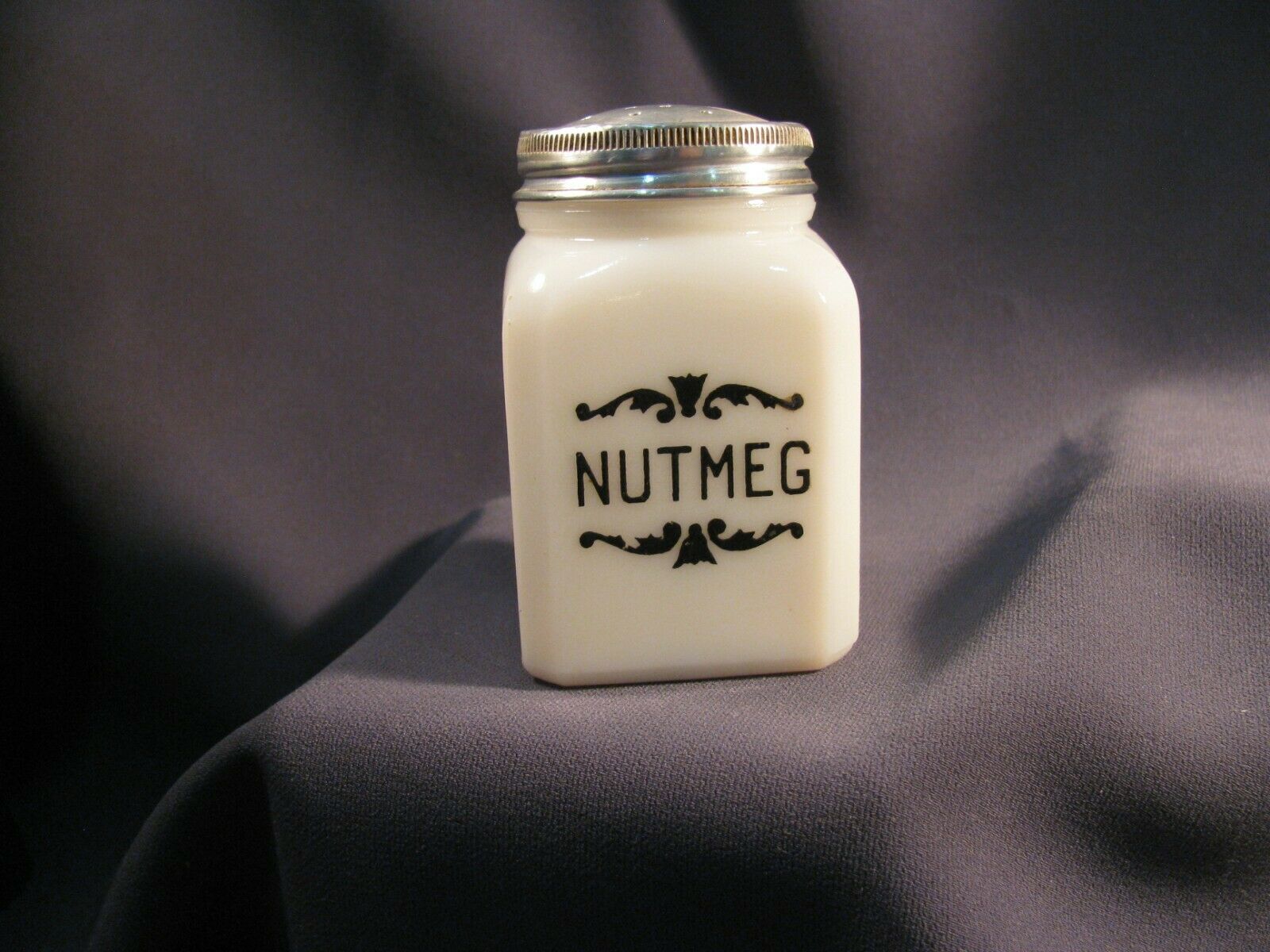 Nutmeg Shaker Vintage Hoosier Spice Rack - One - Depression Glass - Wonderful