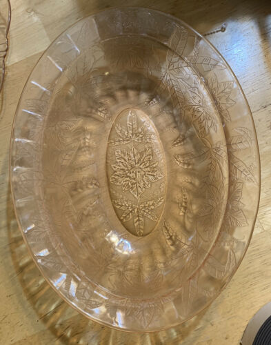 Vintage Pink Depression Glass Oval Bowl Dish Poinsettia Jeanette