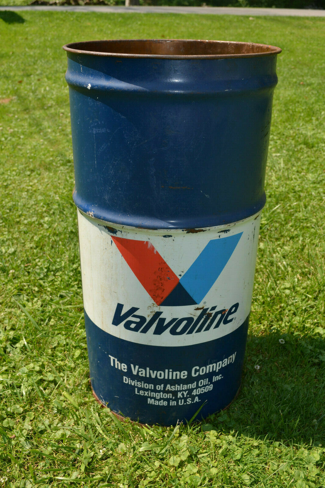 Valvoline Oil Drum Barrel ~ 16 Gallon ~ Garage Trash Can