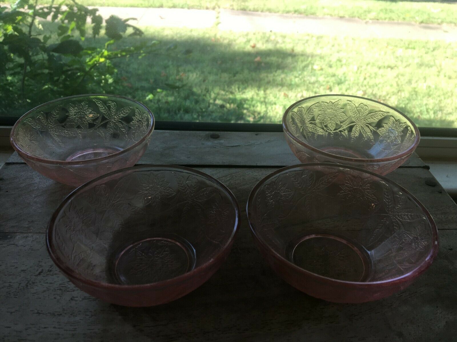 Four (4) Pink Jeannette Floral/poinsettia 4" Berry Bowls 1931-1935