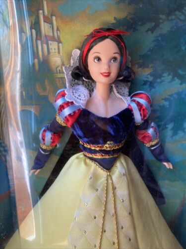 2000 Mattel Walt Disney’s Snow White And The Seven Dwarfs Doll