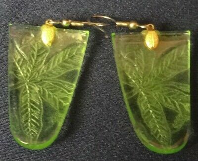 Floral Green Earring Pair 1.5" Jeannette Glass Company